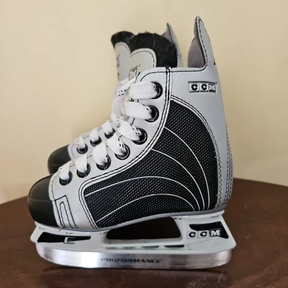 Toddler ice hockey skates sale